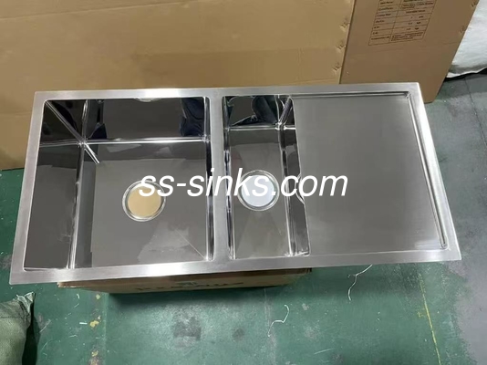 ダブルボウルワークステーション ポーランド製 手作り キッチンシンク 排水板