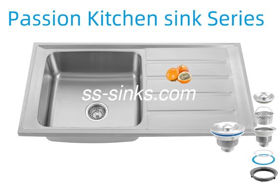 現代的なキッチンのためのドレインボード付きの洗面台