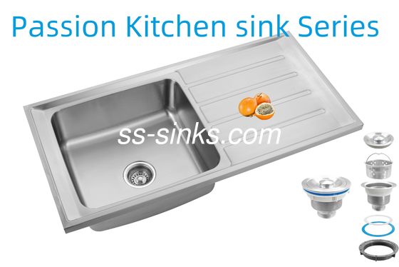 現代的なキッチンのためのドレインボード付きの洗面台